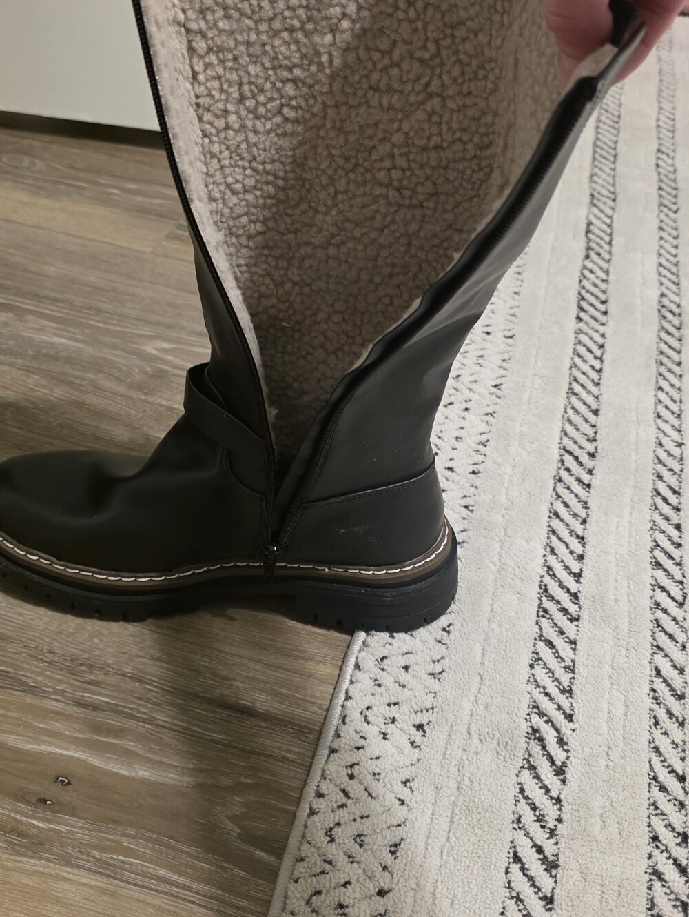 Nautica Black Mid-Calf Lug Sole Buckle Boots Size 8.5 Brand New! - Picture 5 of 7